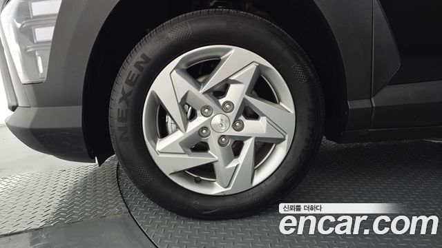 Hyundai Kona SX2 Gasoline 1.6 Turbo 2WD Modern - фото 4