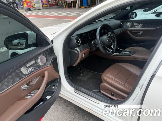 Mercedes-Benz E-Class W213 E350 4MATIC Avantgarde - фото 0