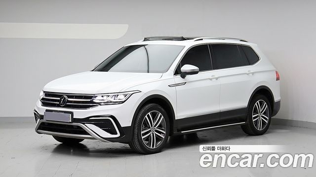 Volkswagen Tiguan 2.0 TSI Prestige - фото 0