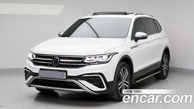 Volkswagen Tiguan 2.0 TSI Prestige - фото 1
