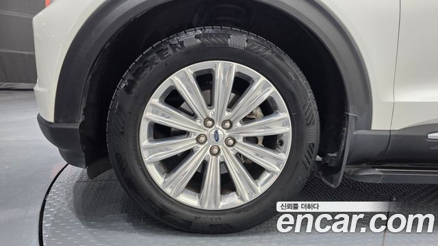 Ford Explorer 6-го поколения 2.3 LimIted 4WD - фото 3
