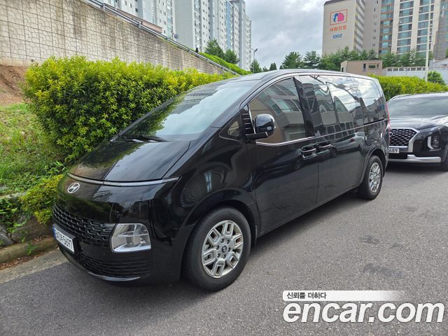 Hyundai Staria Cargo 5-Seater Modern - фото 1
