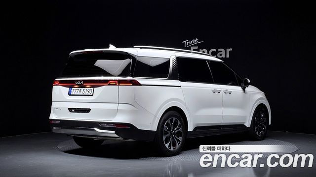 Kia Carnival 4-го поколения Gasoline 7-Seater Signature - фото 1