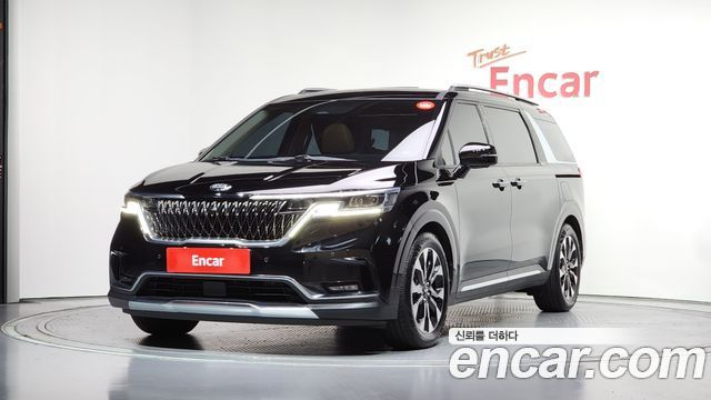 Kia Carnival 4-го поколения 9-Seater Signature - фото 0