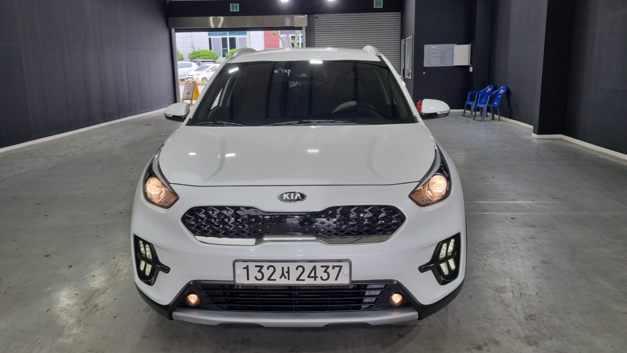 Kia Niro Новый 1.6 HEV Luxury - фото 2