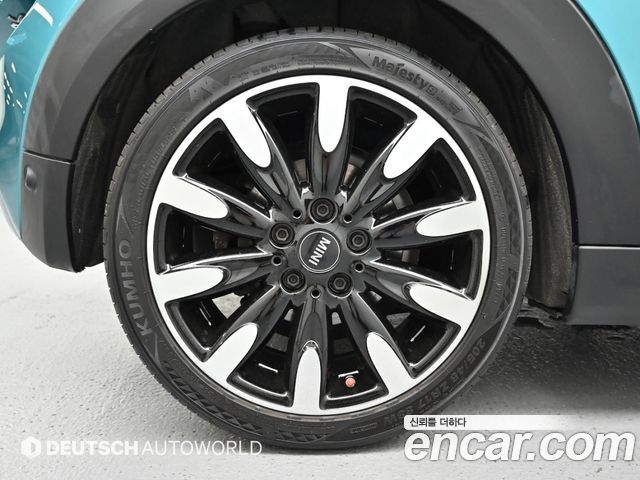 Mini Cooper Convertible Standard 3rd - фото 4