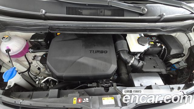 Hyundai Staria 4WD Tourer 11-Seater Modern - фото 4