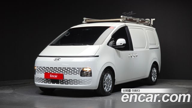 Hyundai Staria Cargo 3-Seater Modern - фото 0