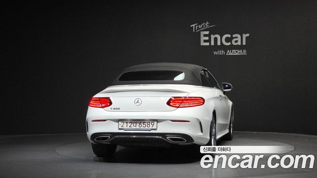 Mercedes-Benz C-Class W205 C200 Cabriolet - фото 3