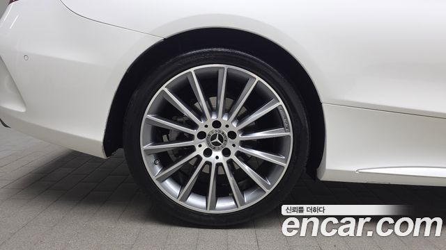 Mercedes-Benz C-Class W205 C200 Cabriolet - фото 4