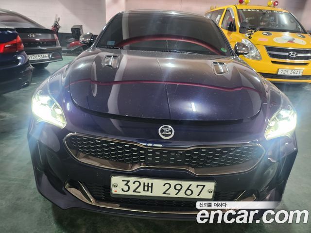 Kia Stinger 2.0 Turbo 2WD Platinum - фото 1