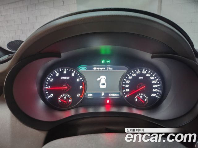 Kia Stinger 2.0 Turbo 2WD Platinum - фото 3
