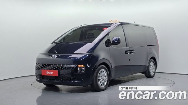 Hyundai Staria 4WD Tourer 9-Seater Modern - фото 0
