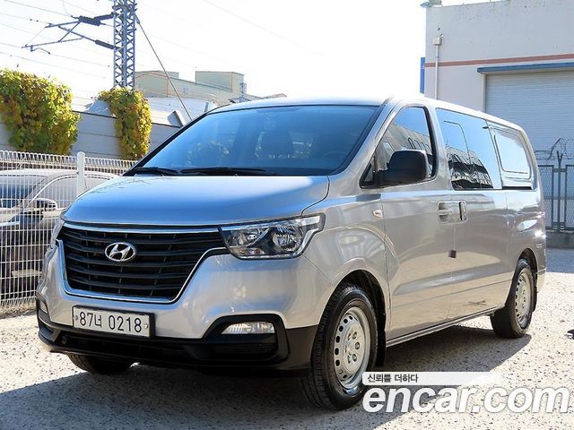 Hyundai Starex Новый Van 5-Seater Style - фото 1