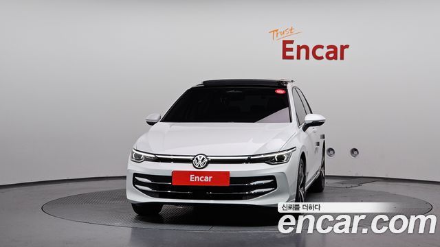 Volkswagen Golf 8-го поколения 2.0 TDI Prestige - фото 2
