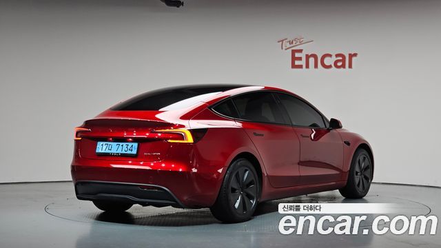 Tesla Model 3 Long Range AWD - фото 0