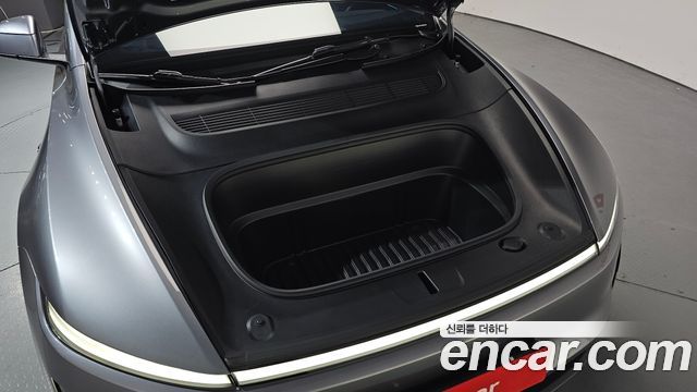 Tesla Model Y Long Range AWD - фото 4