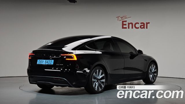 Tesla Model 3 Long Range AWD - фото 0