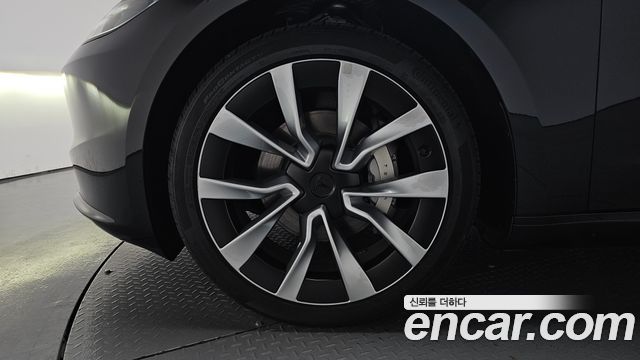 Tesla Model 3 Long Range AWD - фото 3