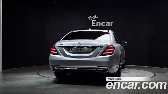 Mercedes-Benz S-Class W222 S560L 4MATIC - фото 3