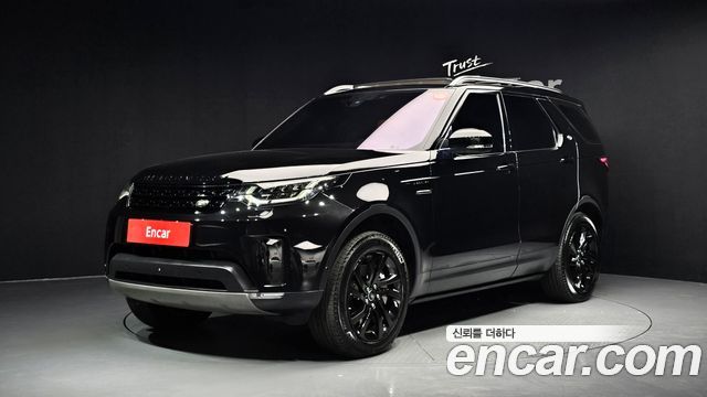 Land Rover Discovery 3.0 SD6 HSE Luxury - фото 0