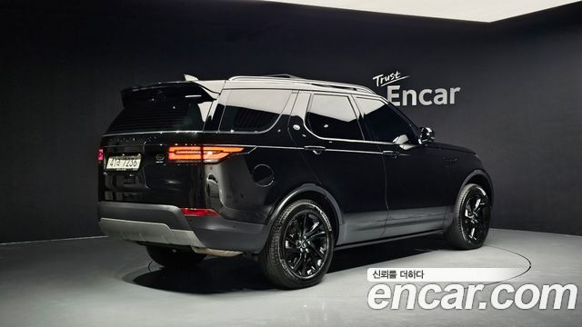 Land Rover Discovery 3.0 SD6 HSE Luxury - фото 1