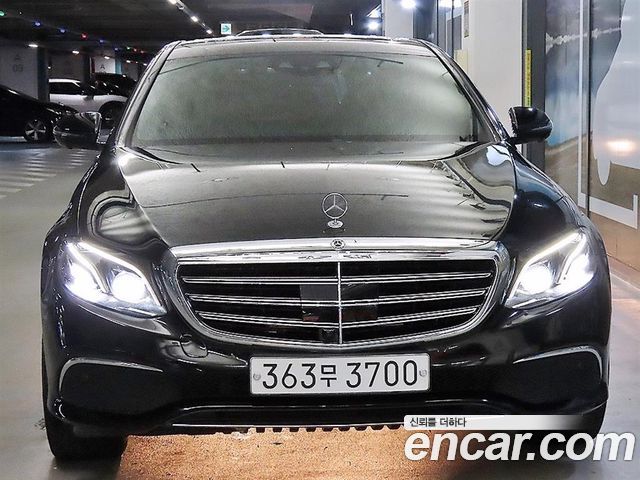 Mercedes-Benz E-Class W213 E300 4MATIC Exclusive - фото 1