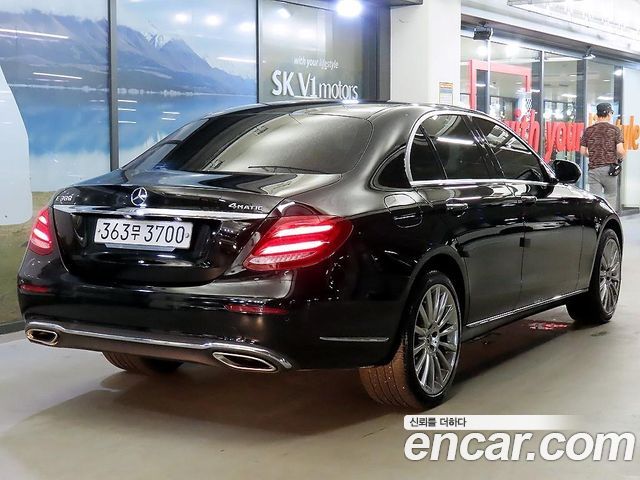 Mercedes-Benz E-Class W213 E300 4MATIC Exclusive - фото 3