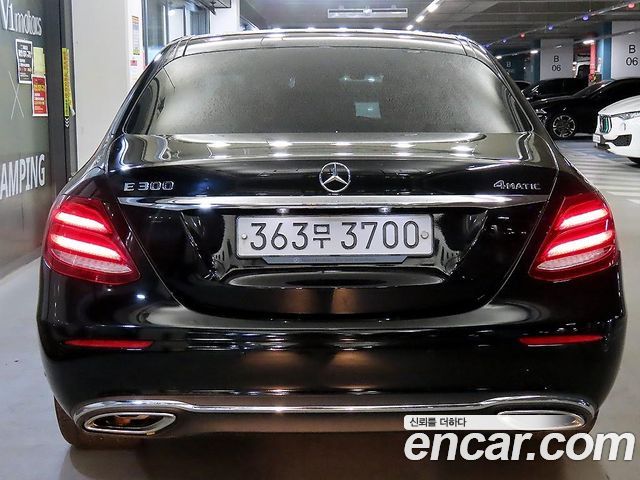 Mercedes-Benz E-Class W213 E300 4MATIC Exclusive - фото 4