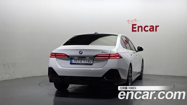 BMW 5-Series G60 520i M Sport - фото 3
