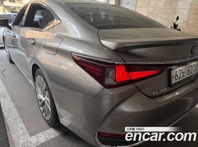 Lexus ES 7-го поколения Executive - фото 4
