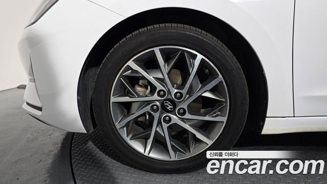 Hyundai Avante Новый AD 1.6 Style - фото 3