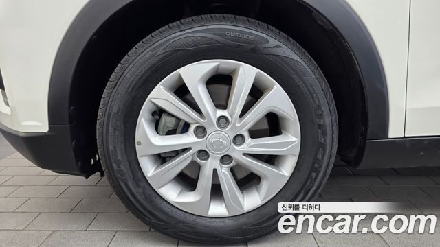 SsangYong Tivoli Gasoline 1.5 2WD V3 - фото 4