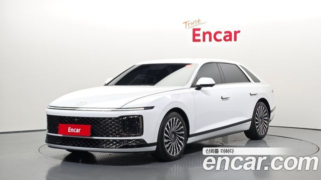 Hyundai Grandeur GN7 2,5 Gasoline 2WD Calligraphy - фото 0