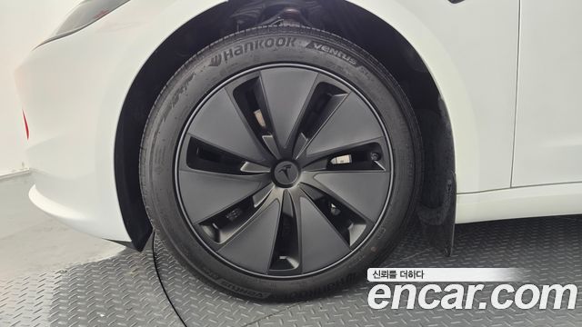 Tesla Model 3 Long Range AWD - фото 3