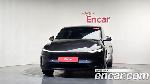 Tesla Model Y RWD - фото 1