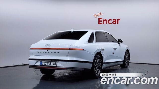 Hyundai Grandeur GN7, гибрид Premium - фото 1