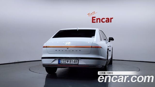 Hyundai Grandeur GN7, гибрид Premium - фото 3