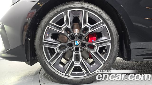 BMW 5-Series G60 530i xDrive M Sport Pro Special Edition - фото 4