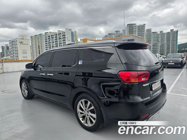 Kia Carnival Новый 9-Seater Prstige - фото 3
