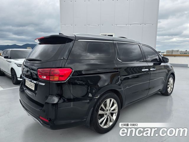 Kia Carnival Новый 9-Seater Prstige - фото 4