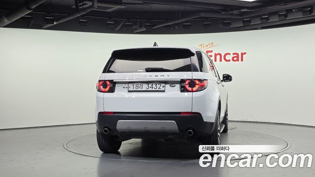 Land Rover Discovery Sport Sports 2.0 TD4 HSE Luxury - фото 3