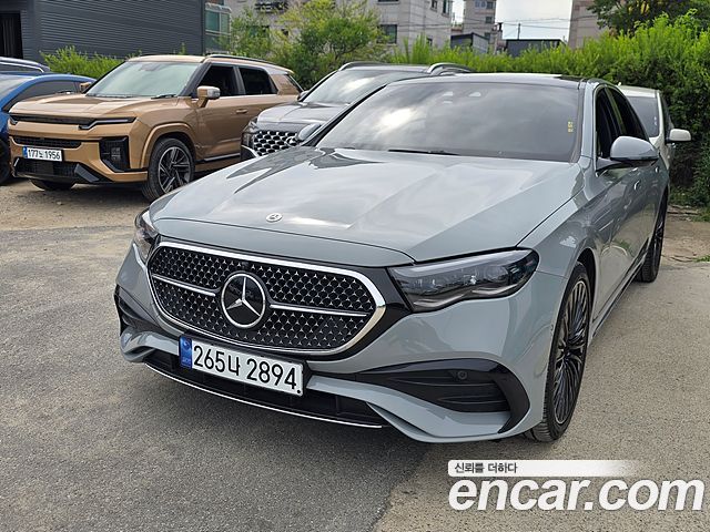 Mercedes-Benz E-Class W214 E300 4MATIC AMG Line Premiere Special - фото 0