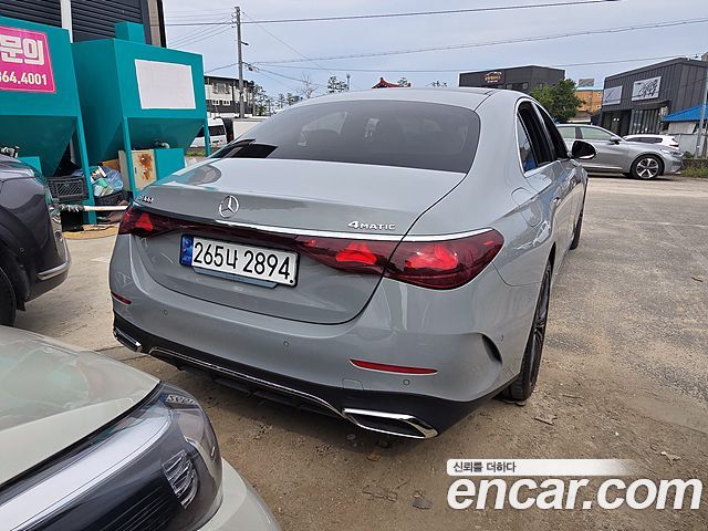 Mercedes-Benz E-Class W214 E300 4MATIC AMG Line Premiere Special - фото 2