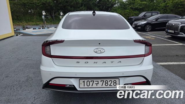 Hyundai Sonata DN8 2.0 Premium - фото 3