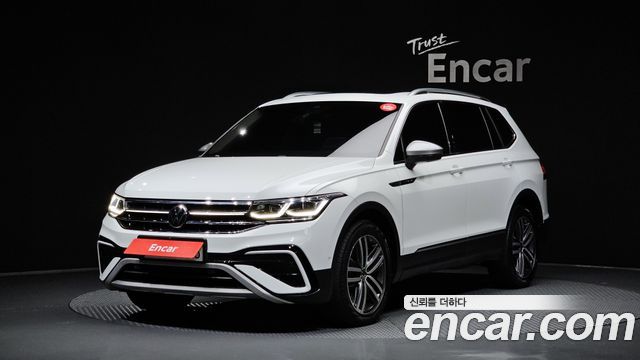Volkswagen Tiguan 2.0 TSI Prestige - фото 0