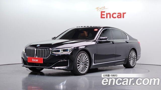 BMW 7-Series G11 730d xDrive Design Pure Excellence - фото 0