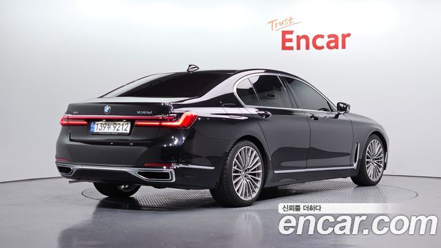 BMW 7-Series G11 730d xDrive Design Pure Excellence - фото 1