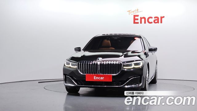 BMW 7-Series G11 730d xDrive Design Pure Excellence - фото 2