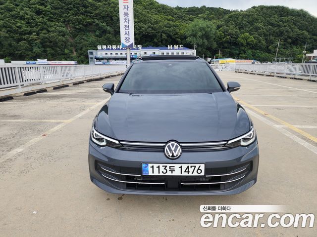 Volkswagen Golf 8-го поколения 2.0 TDI Prestige - фото 4